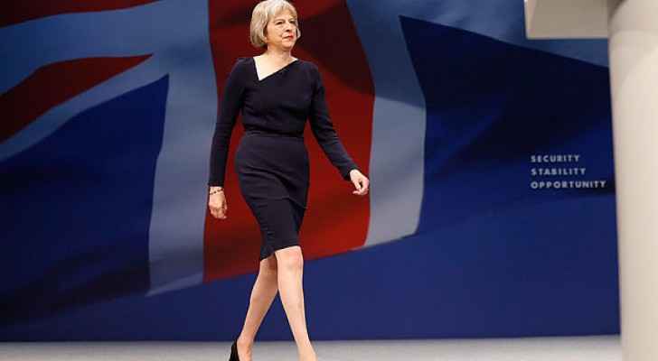 استقبال رسمي لرئيسة وزراء بريطانيا في ساحة