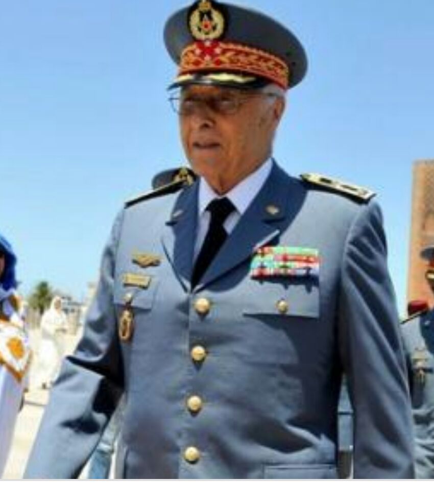 الجنرال بنسليمان يترك منصبه.. والعاهل المغربي