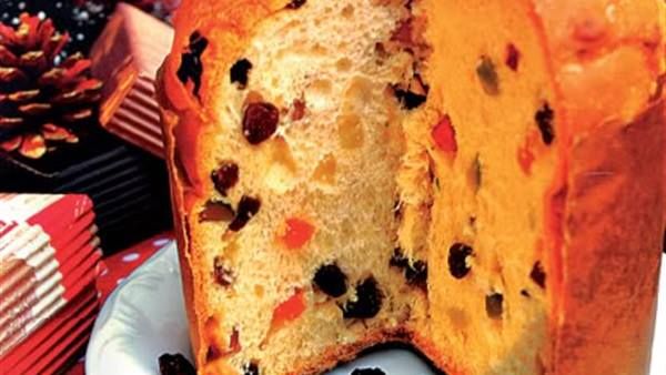 البانيتون حلوى عيد الميلاد الإيطالية تهتم