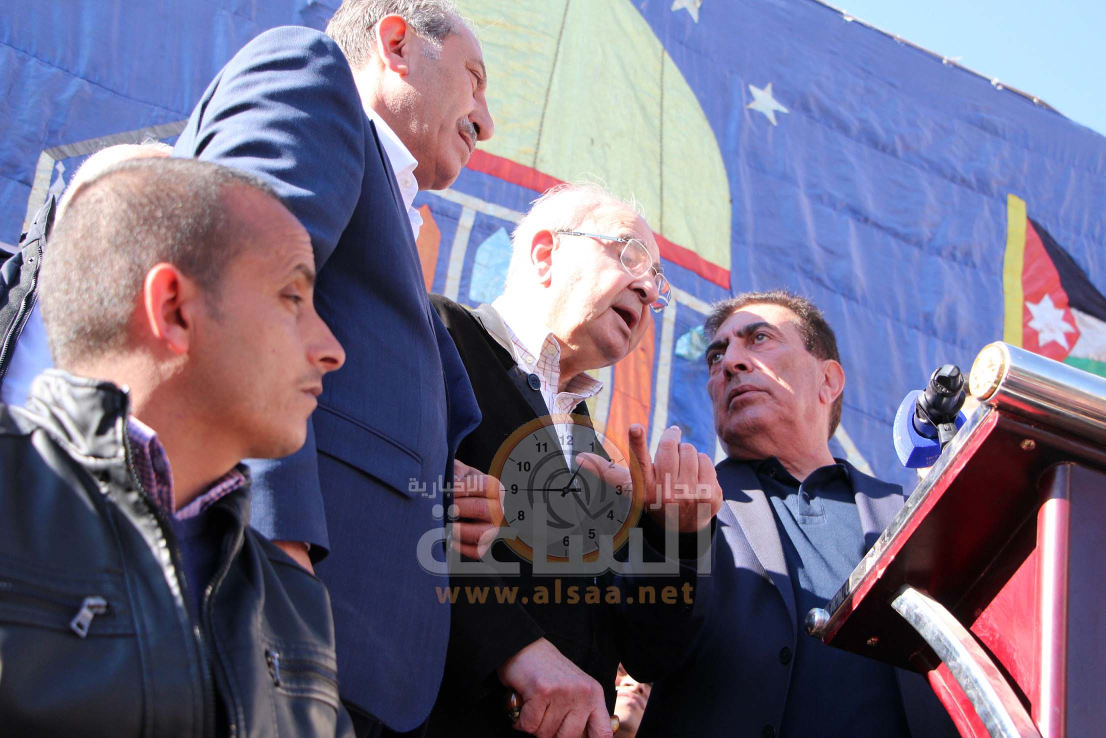 الطراونة متقدما مسيرة وسط البلد: لن