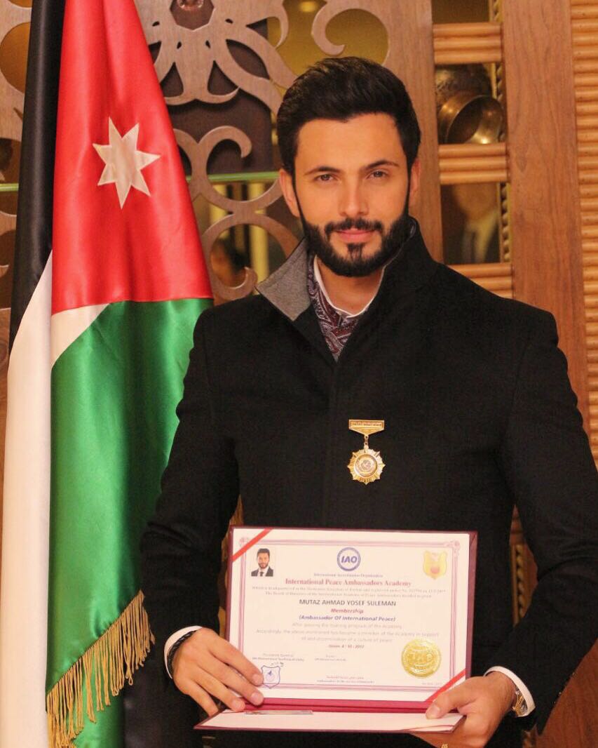 تنصيب رجل الأعمال معتز المناصرة سفيرا