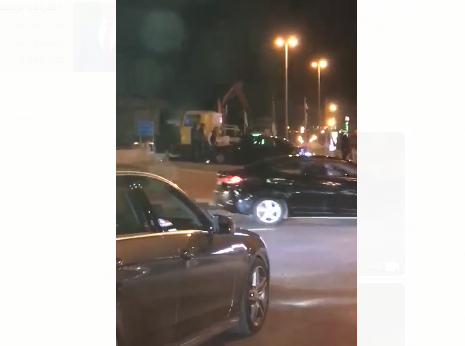 حادث سير غريب في عمان.. سيارة