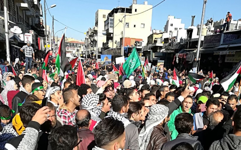 عطية: الله أكبر على كل من