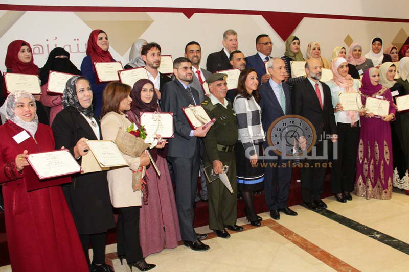 الفائزون بجائزتي المدير المتميز والمعلم المتميز