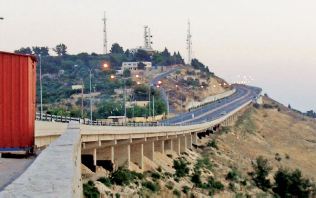 السلط.. تسمية شارع الستين بـ’القدس العربية‘