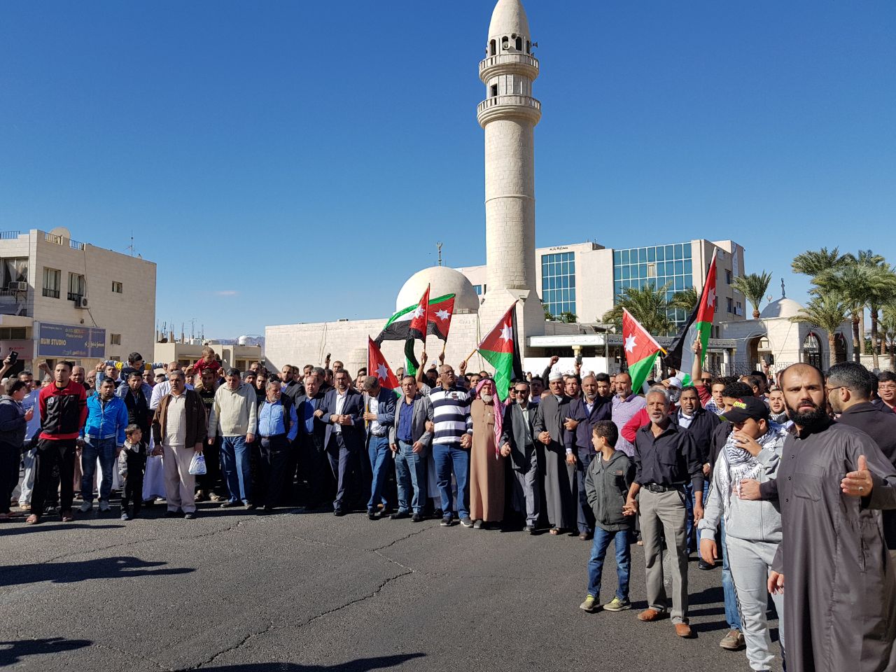 مسيرة غضب بالعقبة (صور)