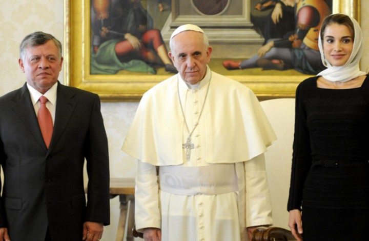 الملك يزور الفاتيكان للقاء البابا الثلاثاء