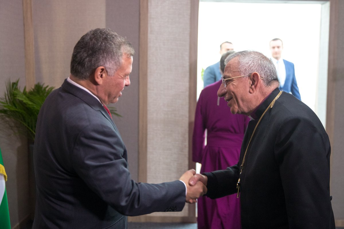 الملك يلتقي رجال دين وشخصيات وقيادات