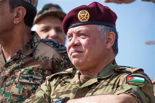 القائد الأعلى يتابع تمرينا عسكريا أمنيا