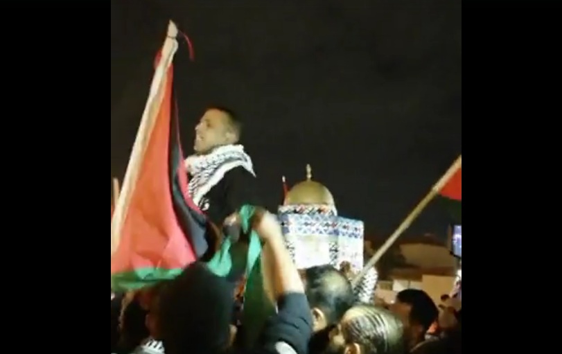 اعتصام السفارة الأمريكية ينهي اسبوعه الثاني