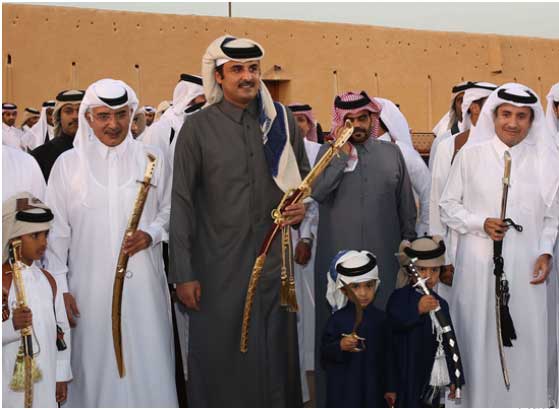 شاعر أردني يلهب مشاعر القطريين (شاهد)