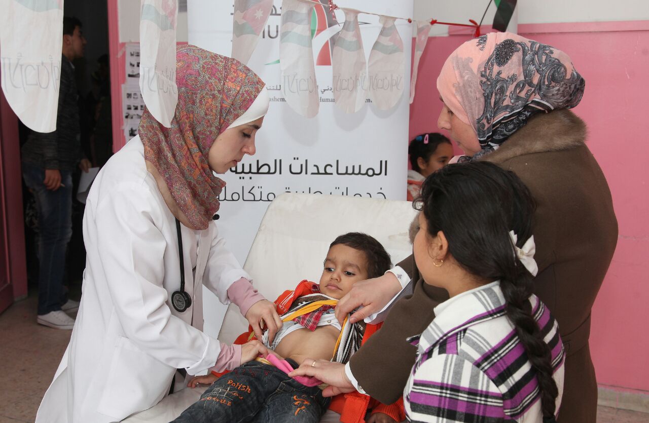 935 مريضا استفادوا من اليوم الطبي