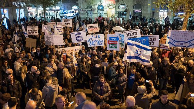 اليمين الاسرائيلي ينضم لليسار في التظاهرات