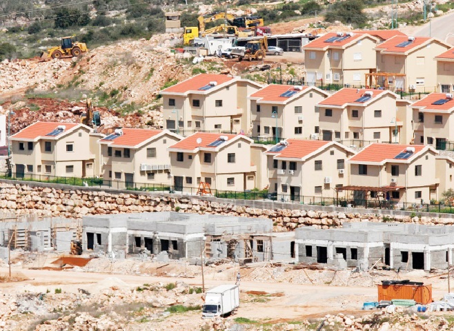 وزير إسرائيلي: نخطط لبناء مليون وحدة