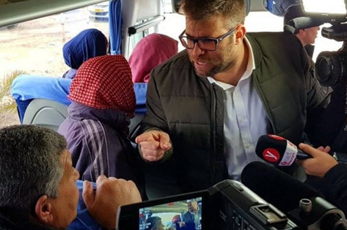 الصهيوني ’متحدي النائب السعود‘ يصعد الى