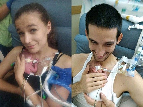 الطفلة المعجزة.. ولدت بوزن أقل من