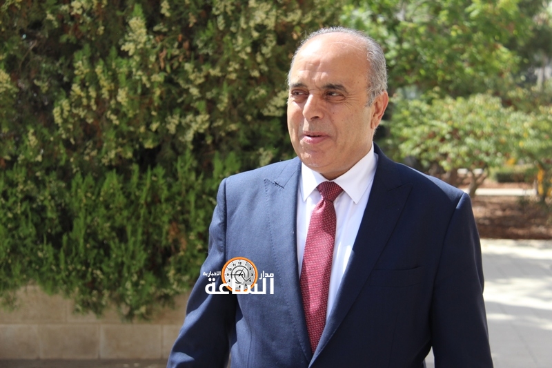 استمرار العمل بالخصم الممنوح لأبناء العاملين