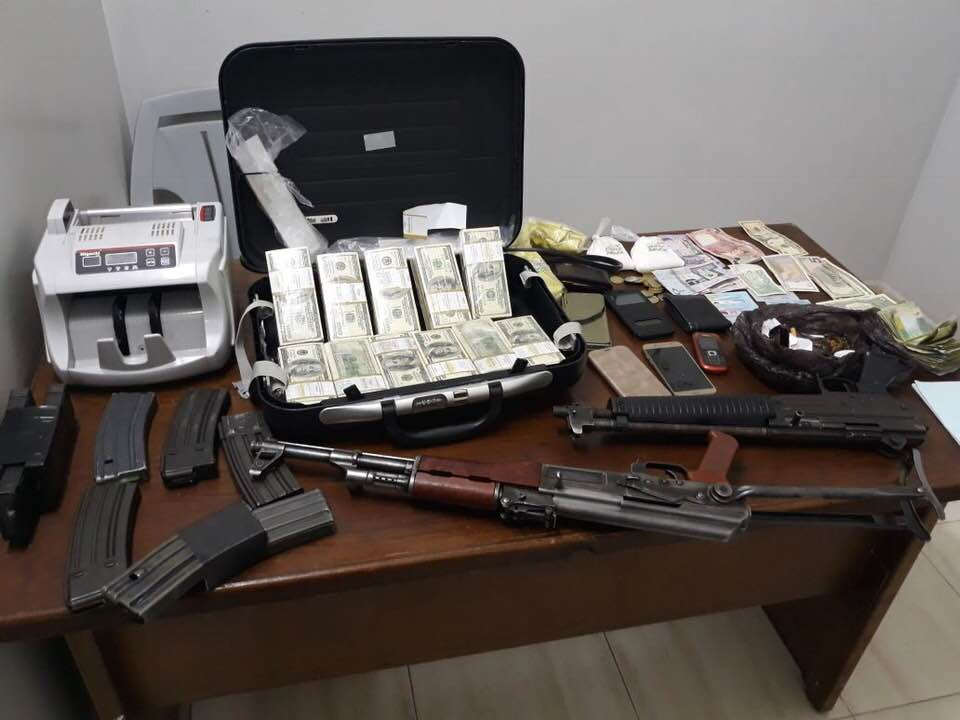 الدرك والامن يداهمان مسلحا خطيرا بحقه