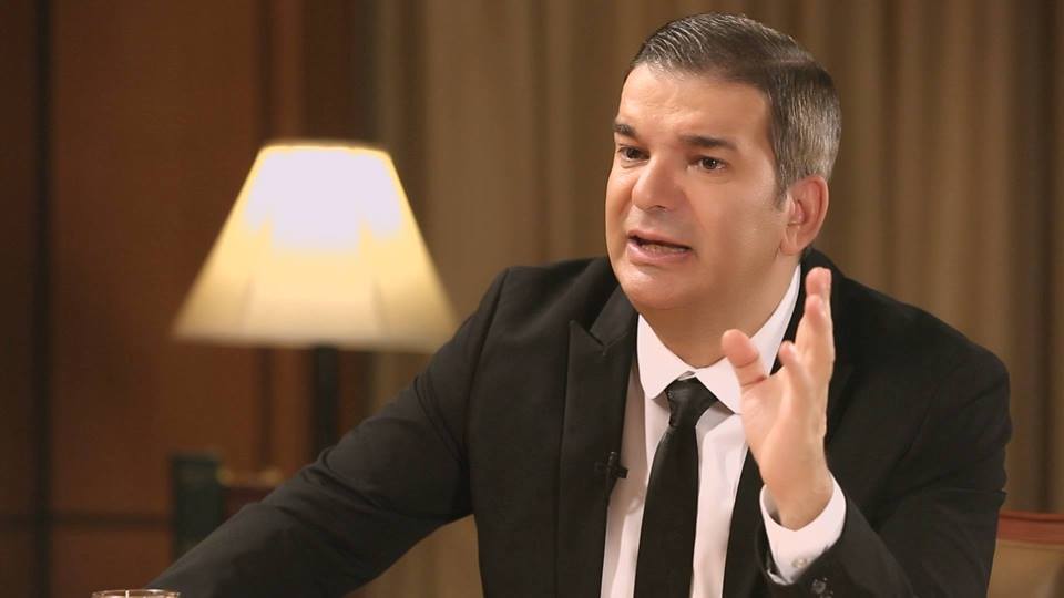 طوني خليفة يطرد مرافقي هذه النجمة