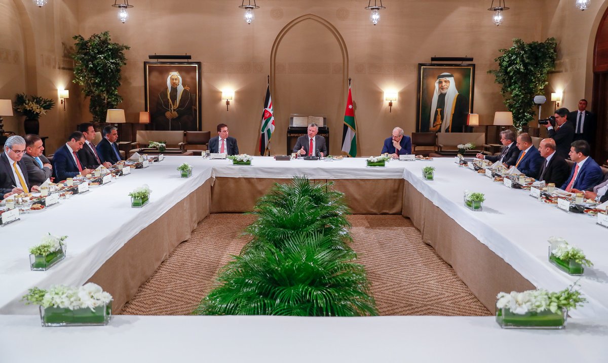 الملك يلتقي رئيس مجلس النواب ورؤساء