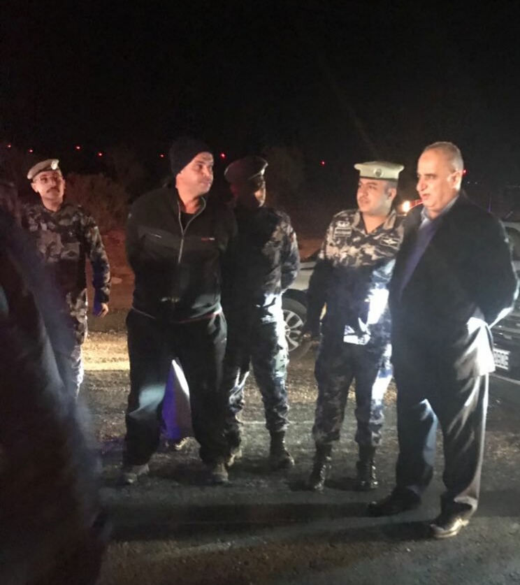 وفاة و6 إصابات بتدهور 3 مركبات