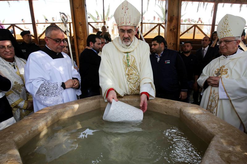 5 آلاف كاثوليكي في «المغطس» على