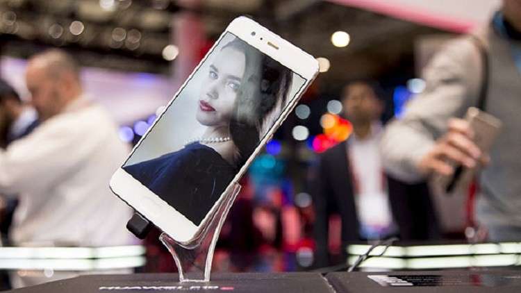 أمريكا تتهم هواتف ’هواوي‘ الصينية بالتجسس