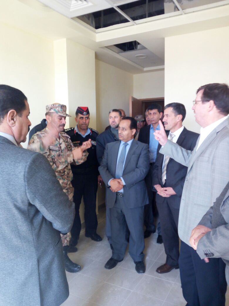 وزير الصحة يتفقد مستشفى السلط الجديد