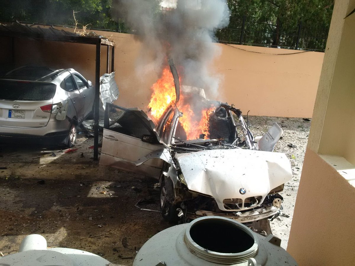 استهداف قيادي في حماس بانفجار سيارة