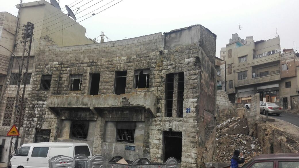 الأمانة تباشر بإزالة المباني المهجورة