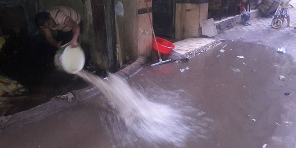 دفاع مدني مادبا يخلي 85 شخصا