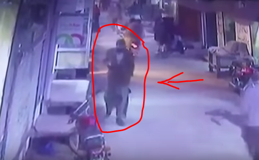 قاتل زينب يحوم حول منزلها (فيديو)