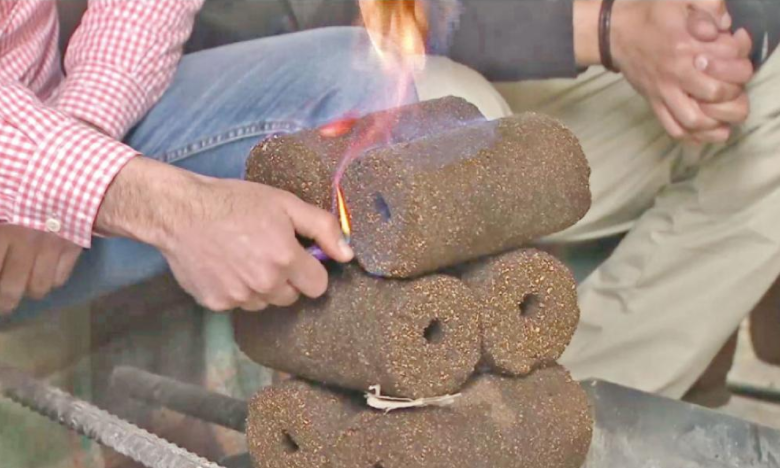 «مواقد الجفت» وسيلة التدفئة المميزة لدى