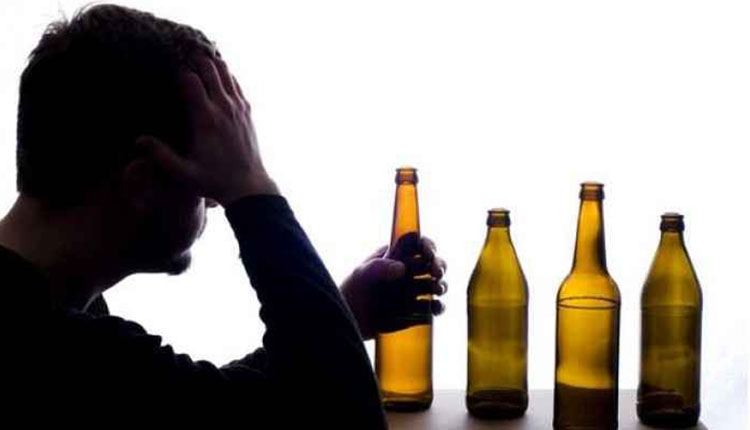 الكحول خلال فترة المراهقة يزيد فرص