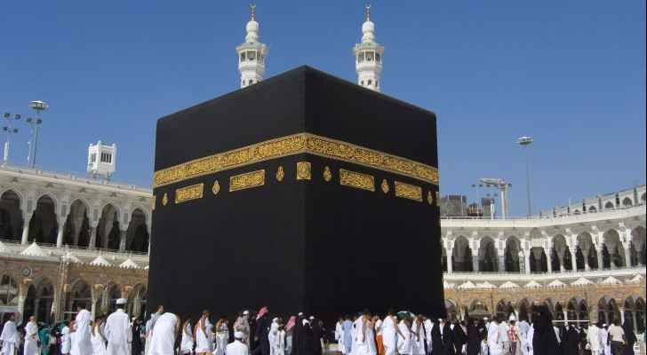 حافلة معتمرين مخالفة للمواصفات تؤخر العبور