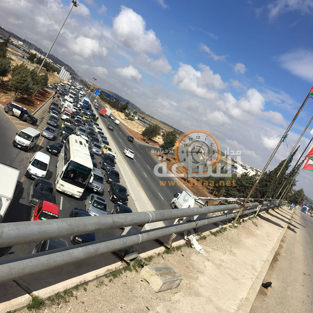 إغلاقات بمنافذ طرق في عمّان بحثا