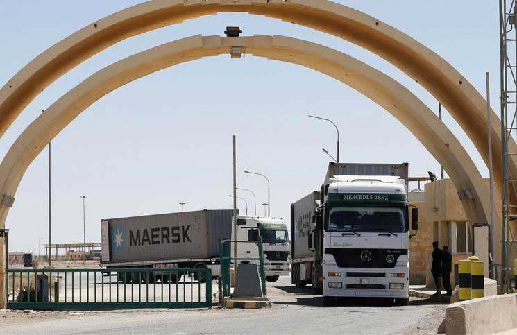 الجمارك العراقية تضبط شاحنات ومواد محظورة