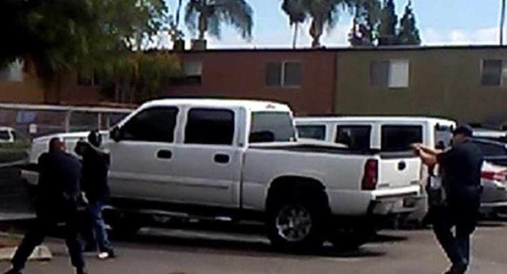 فتاة أمريكية تخطت إشارة مرور فقتلتها