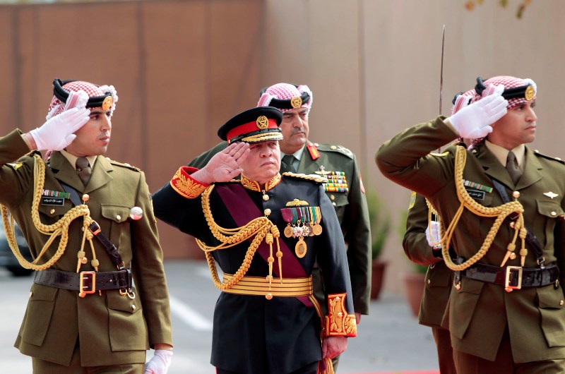 في العيد السادس والخمسين.. البيعة هي