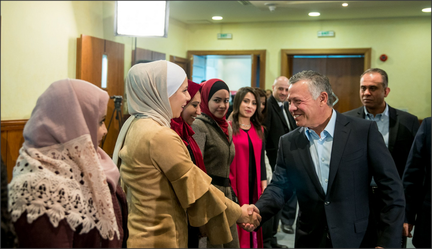 الملك لطلبة «الأردنية»: لا تسكتوا على