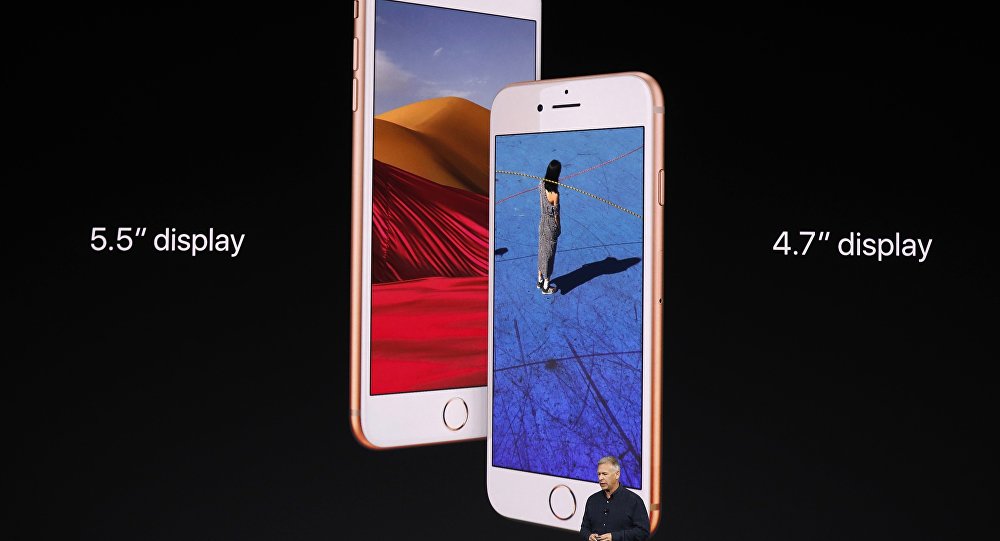 بالفيديو.. نتيجة مفاجئة لتجربة إغراق هاتفي