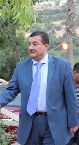 رئيس بلدية السلط يصرف 1634 1632