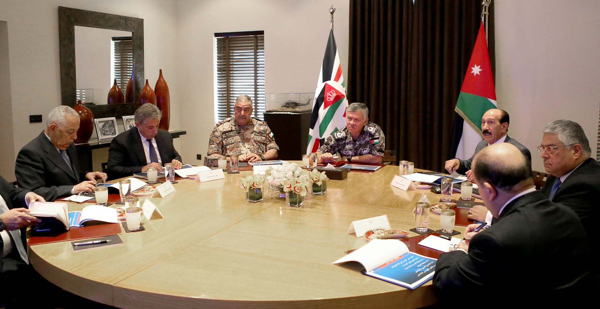 الملك يستقبل العجارمة