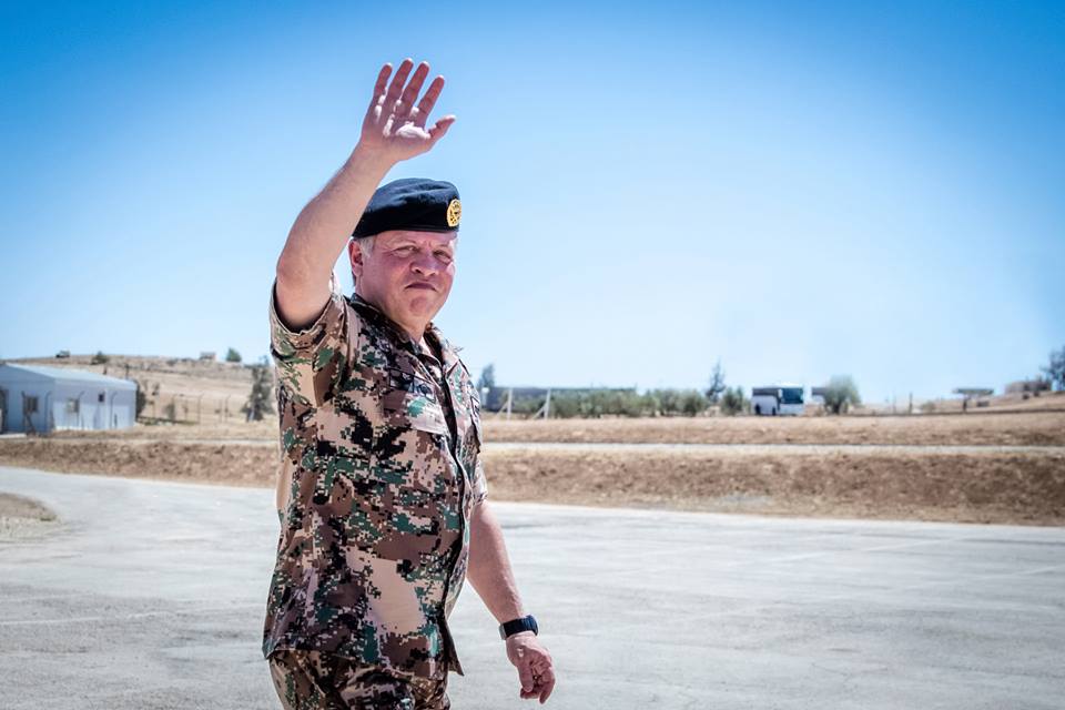 الأردنيون يحيون الذكرى التاسعة عشرة ليوم