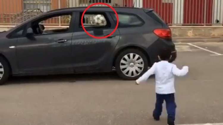 فيديو رائع.. طفل يهنئ رونالدو على