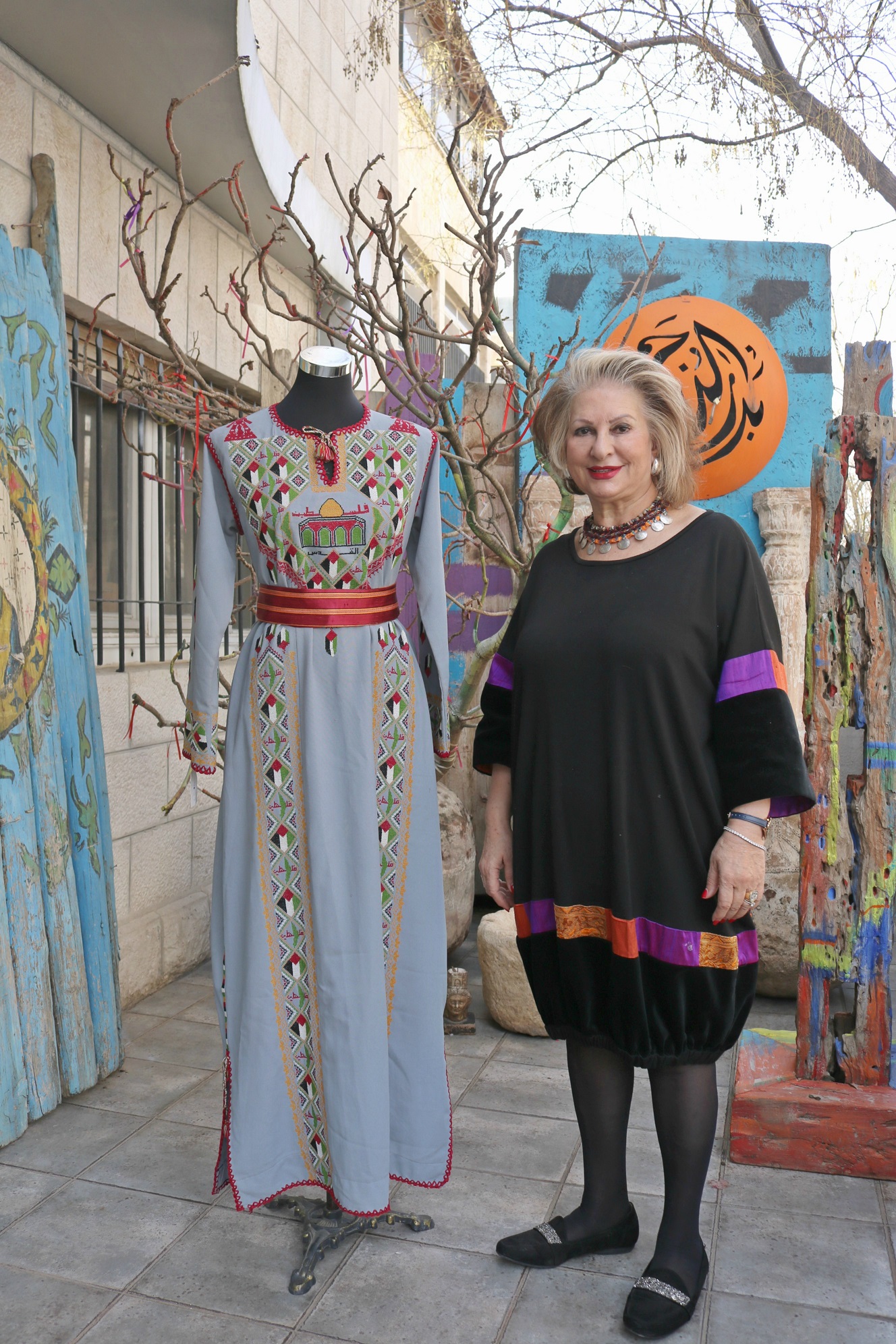 ثوب الانتفاضة.. دولة المستقبل (صور)