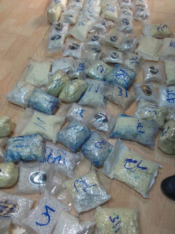 إحباط تهريب نصف مليون حبة مخدرة