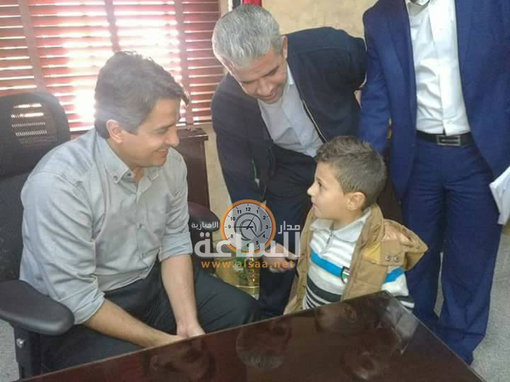 طفل يطلب من محافظ جرش تكفيل
