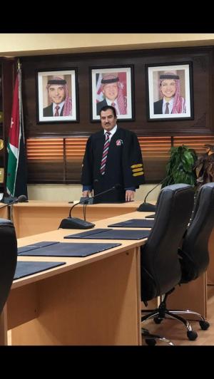 الصحفي هشام القاضي يبارك لـ عارف