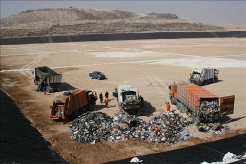 تأهيل شارع إشارة الغاز الى مكب